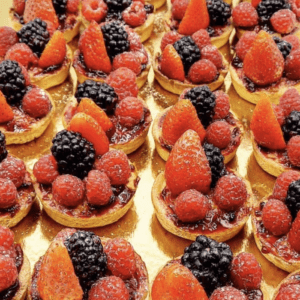 Mini tarta d'ametlles de fruits vermells