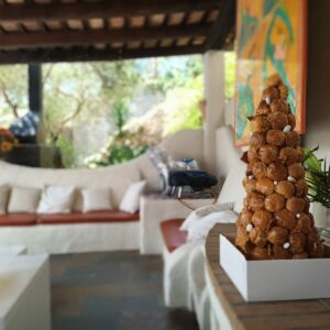 Pièce montée avec choux maison, nougatine x 15 pers