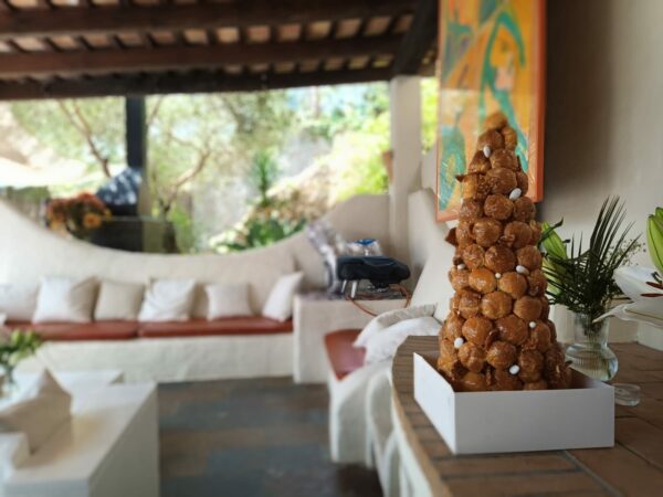 Pièce montée avec choux maison, nougatine x 15 pers
