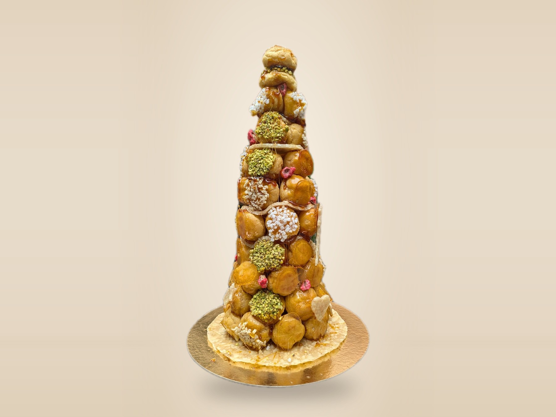 Pièce montée en choux maison, nougatine et caramel, Poc a Pots Barcelone